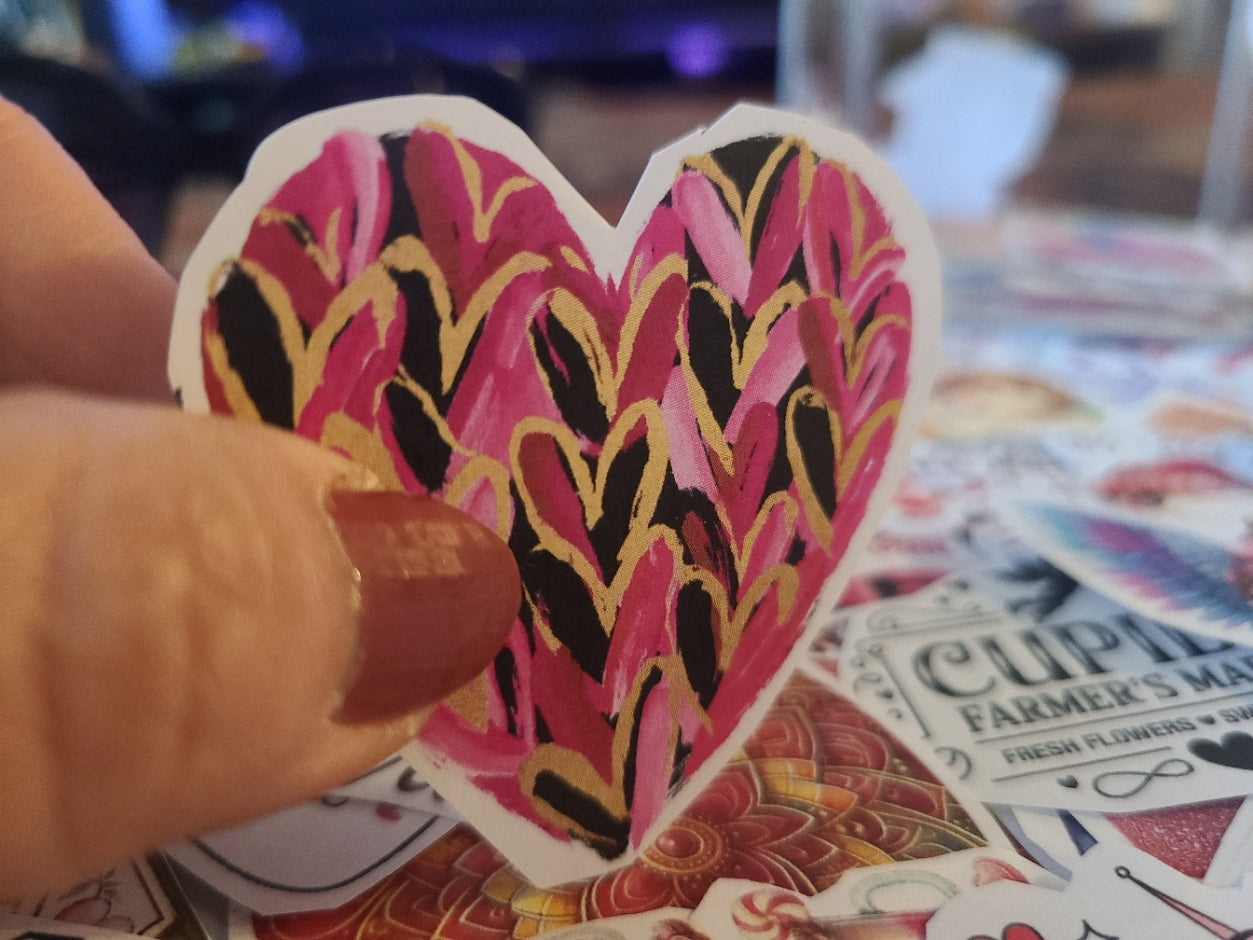 Valentine Pink Brushstroke Heart 23