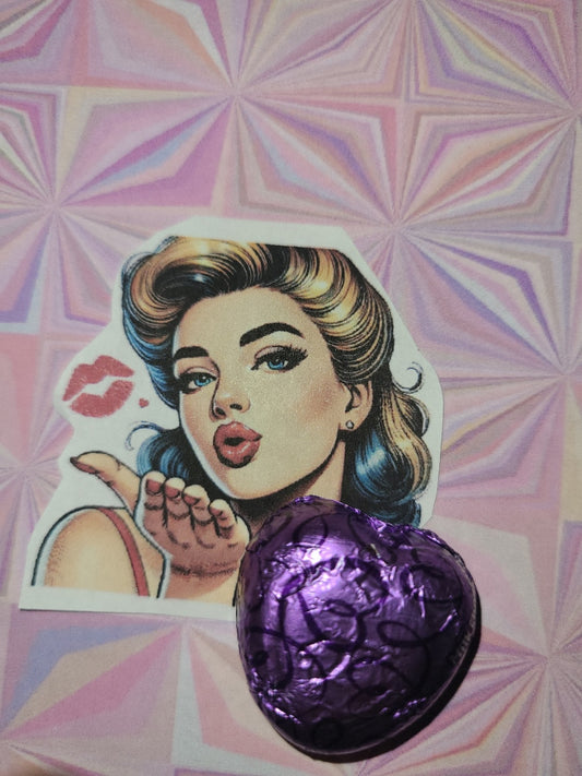 Valentine Blonde Kissing Girl 💋