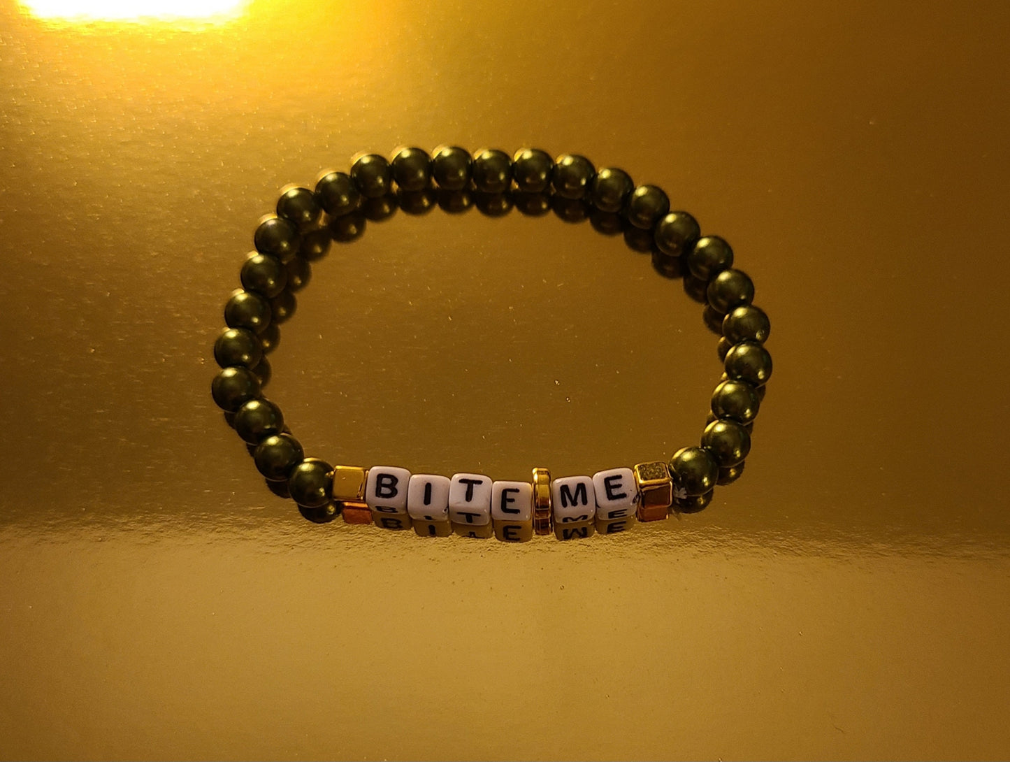 Bracelet BITE ME - acrylic beads