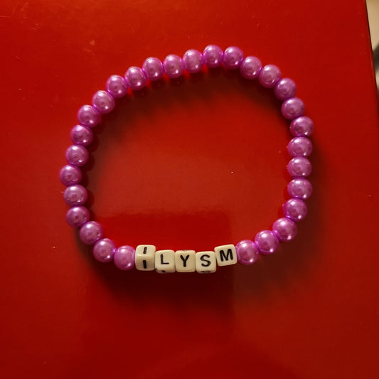Bracelet ILYSM - acrylic beads