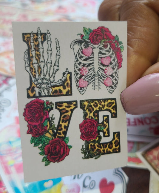 Valentine Skelly LO-VE