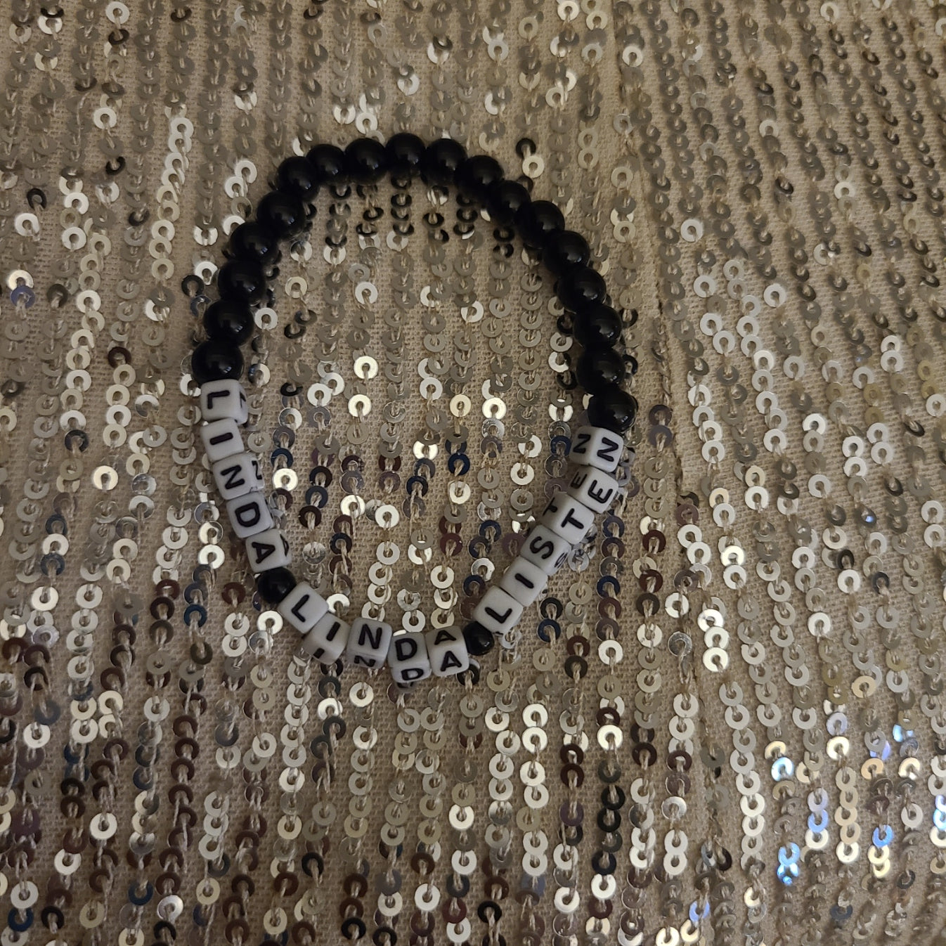 Bracelet LINDA LINDA LISTEN - glass obsidian beads