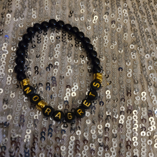 Bracelet NO "RAGRETS" - obsidian glass beads
