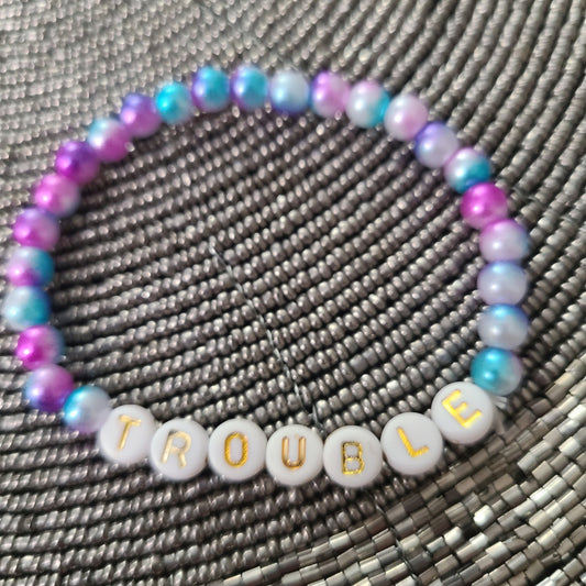 Bracelet TROUBLE - acrylic beads